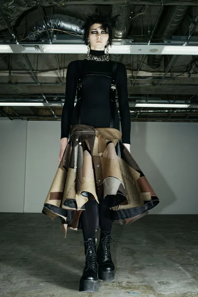 Look 28